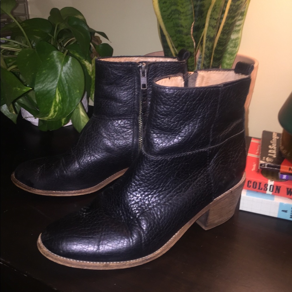 Madewell boots size 8